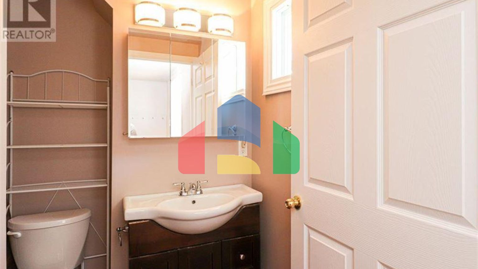 Residential - Single Family Home - Windsor, Canada - Canada