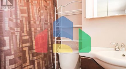 Residential - Single Family Home - Windsor, Canada - Canada