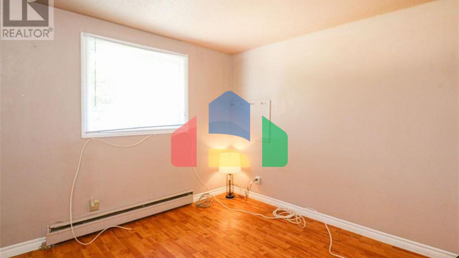 Residential - Single Family Home - Windsor, Canada - Canada