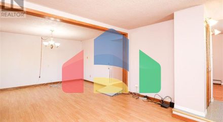 Residential - Single Family Home - Windsor, Canada - Canada