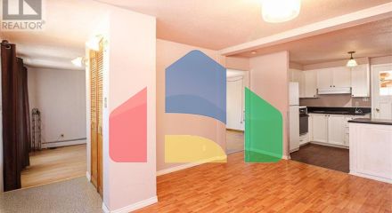 Residential - Single Family Home - Windsor, Canada - Canada