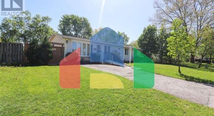 Residential - Single Family Home - Windsor, Canada - Canada