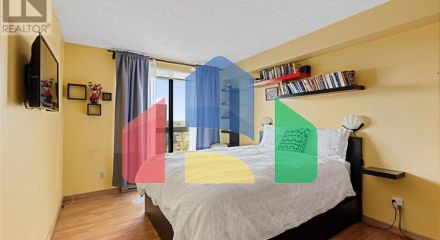 Residential - Single Family Home - Windsor, Canada - Canada