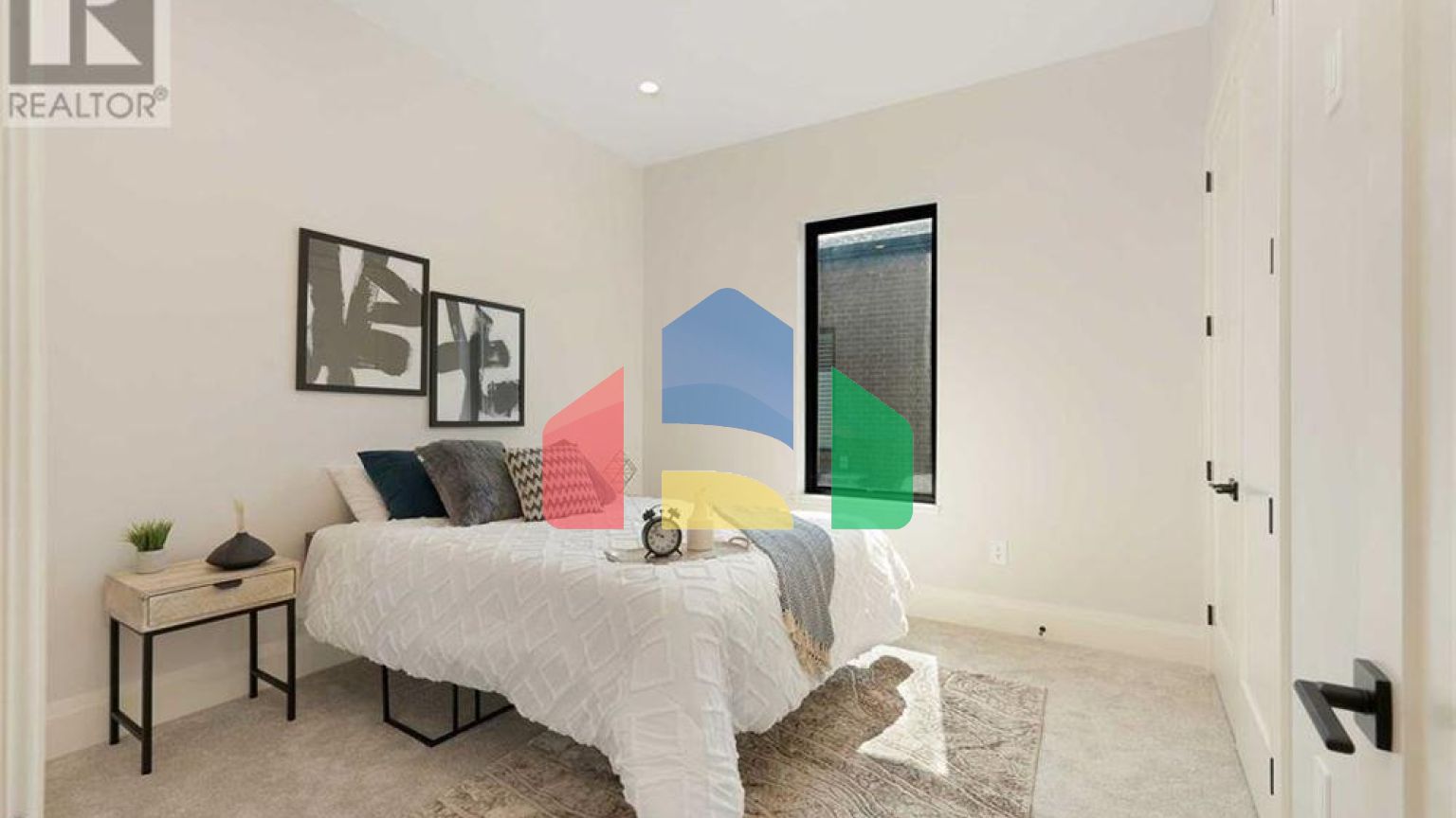 Residential - Condo/Apartment - Windsor, Canada - Canada