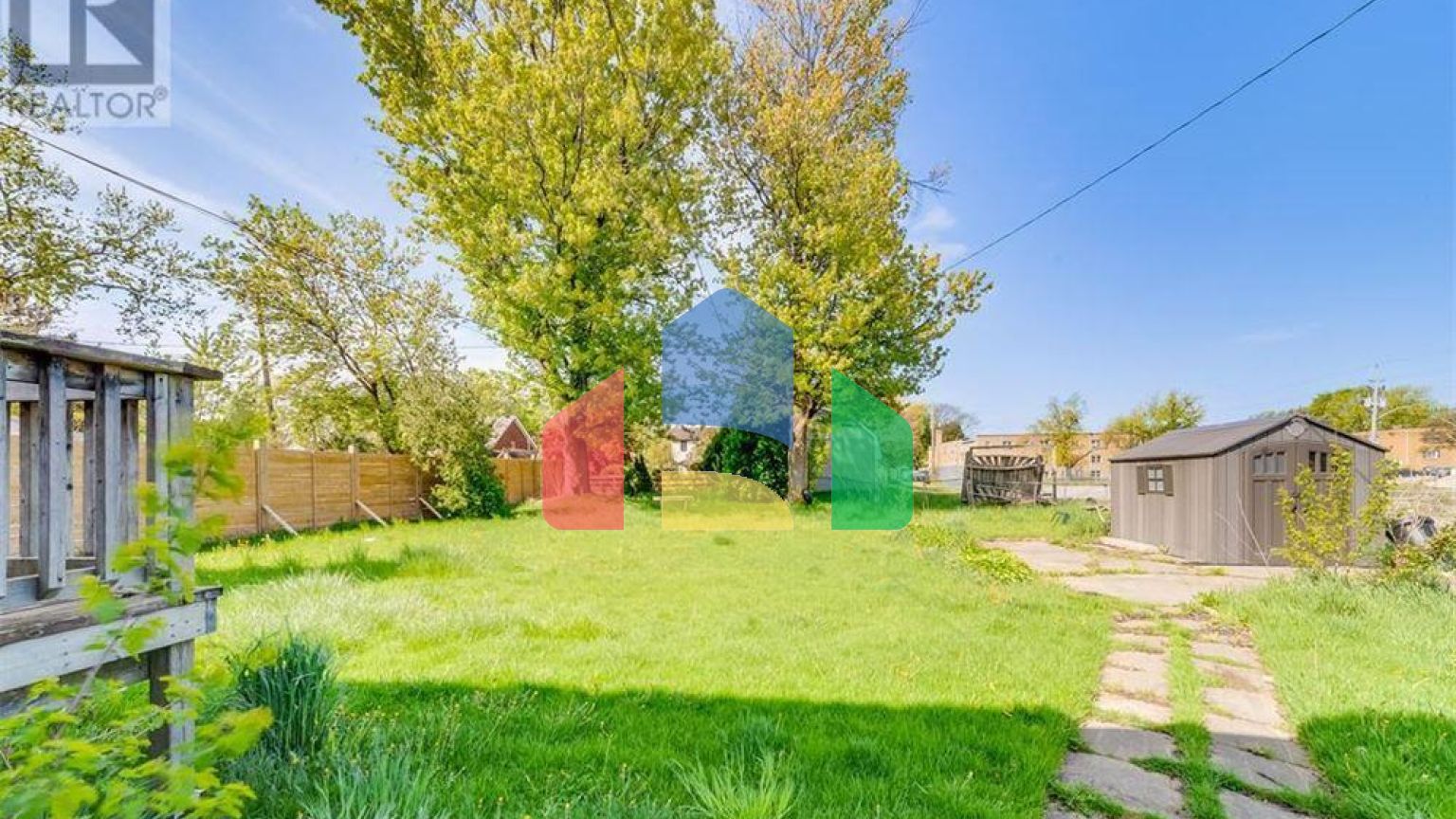 Residential - Single Family Home - Windsor, Canada - Canada