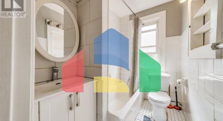 Residential - Single Family Home - Windsor, Canada - Canada