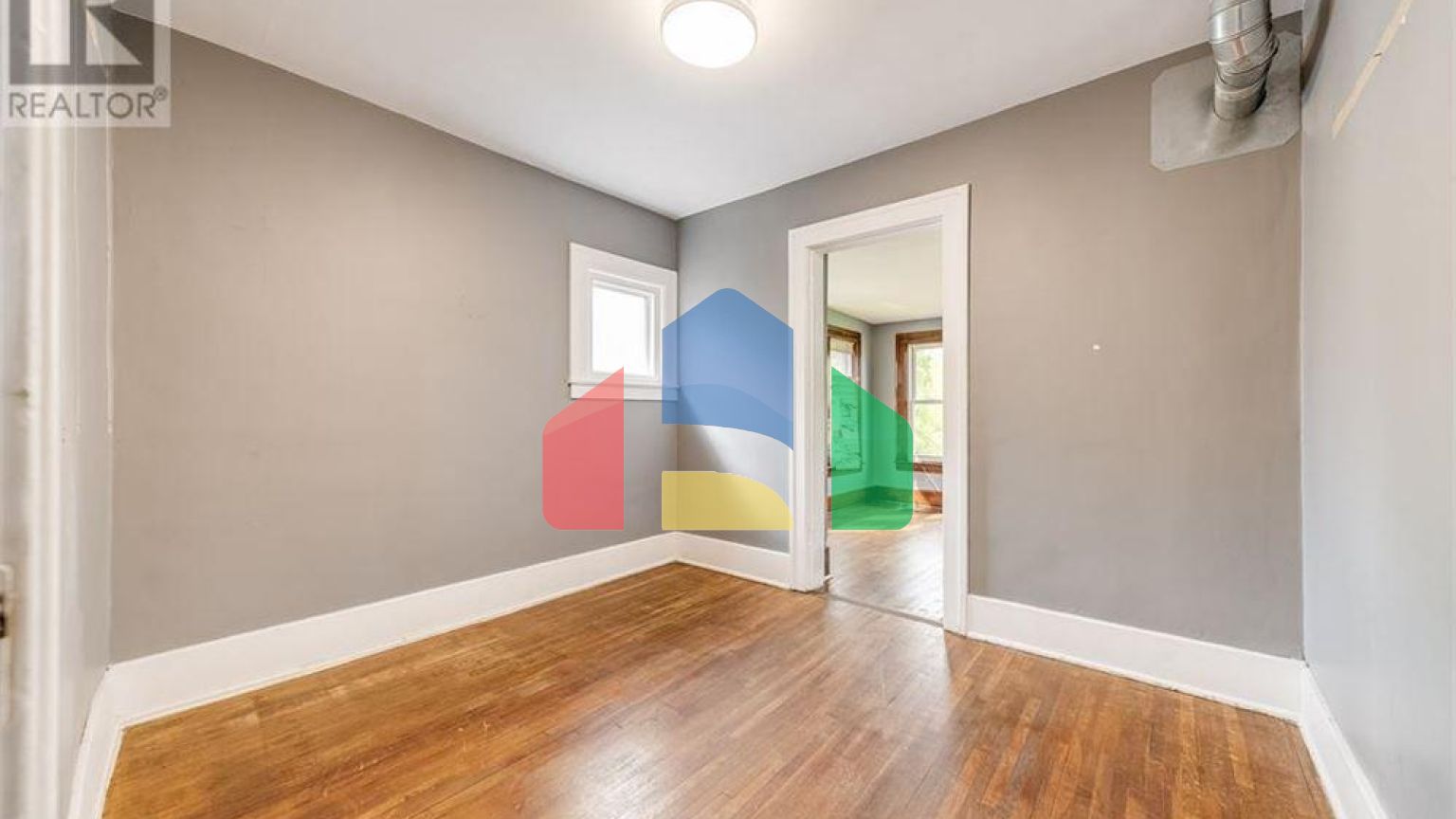 Residential - Single Family Home - Windsor, Canada - Canada