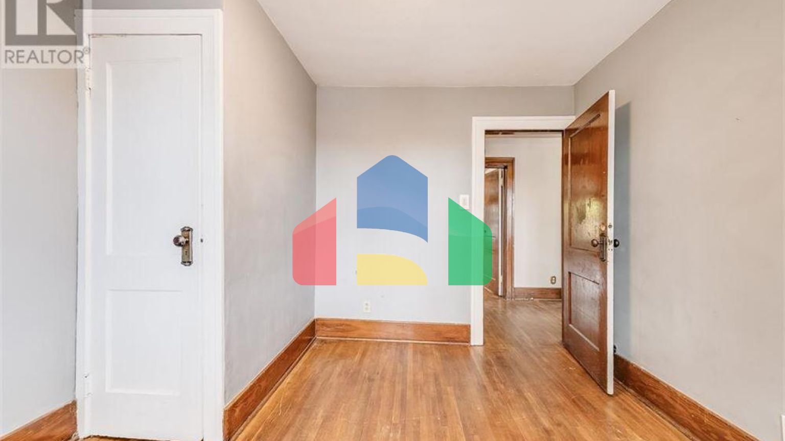 Residential - Single Family Home - Windsor, Canada - Canada