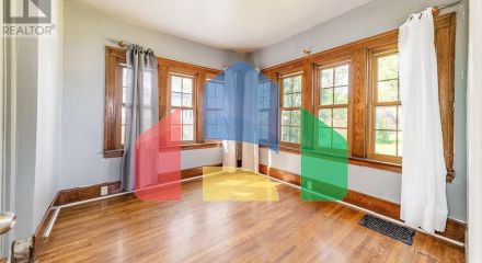 Residential - Single Family Home - Windsor, Canada - Canada