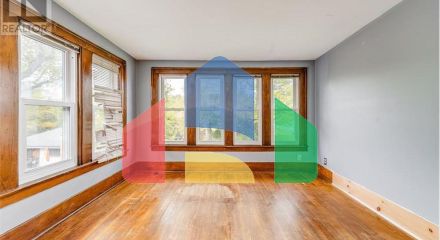 Residential - Single Family Home - Windsor, Canada - Canada