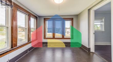 Residential - Single Family Home - Windsor, Canada - Canada