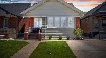 Residential - Single Family Home - Windsor, Canada - Canada