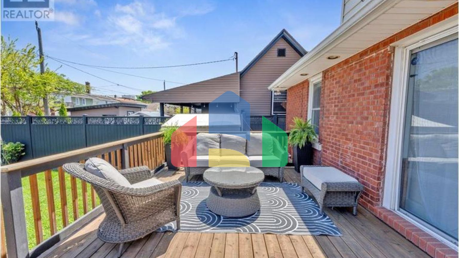 Residential - Single Family Home - Windsor, Canada - Canada