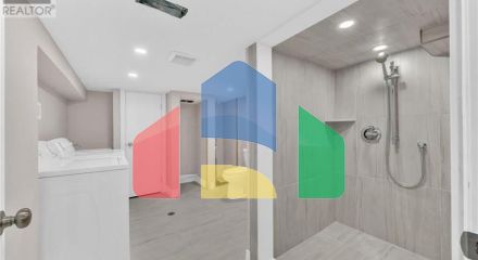 Residential - Single Family Home - Windsor, Canada - Canada