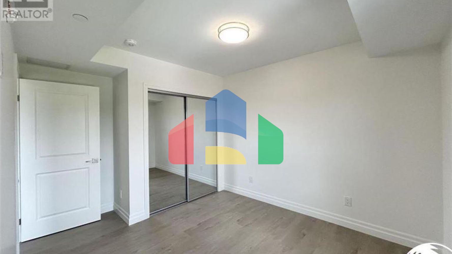 Residential - Condo/Apartment - Windsor, Canada - Canada