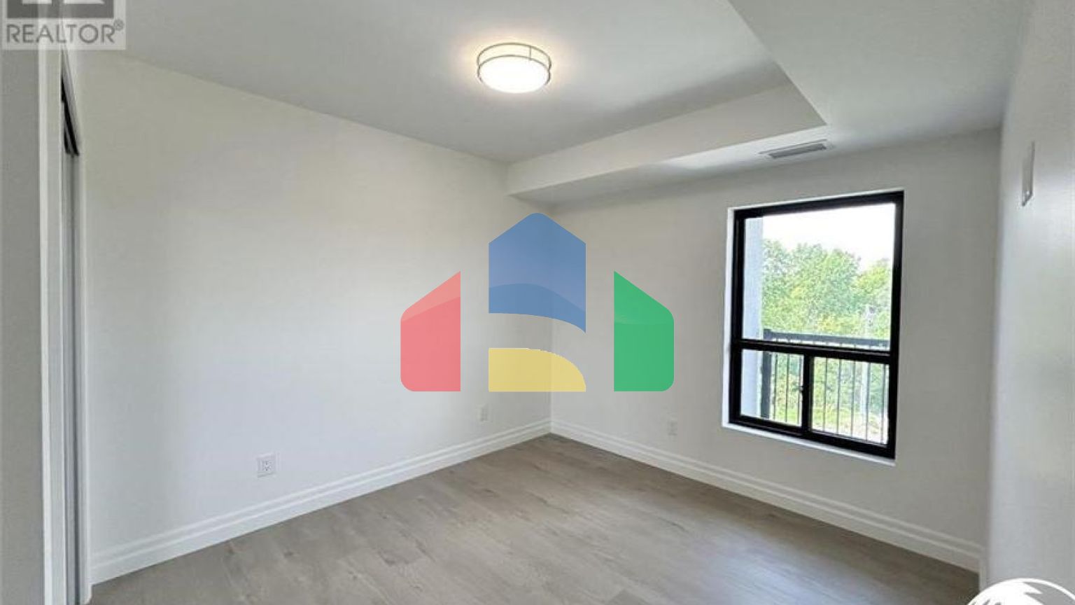 Residential - Condo/Apartment - Windsor, Canada - Canada