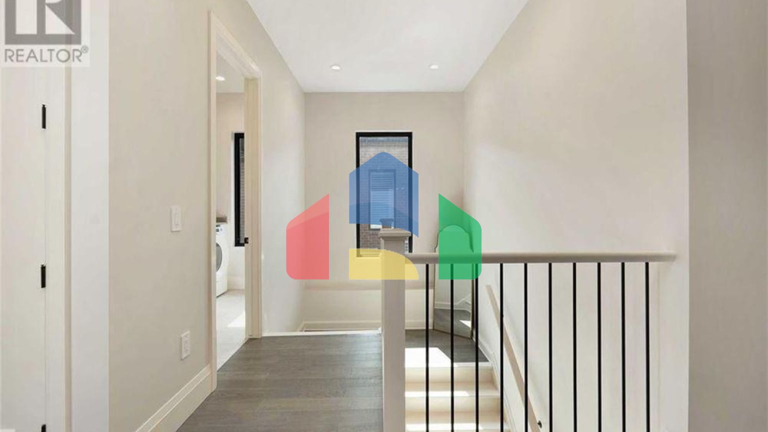 Residential - Single Family Home - Windsor, Canada - Canada