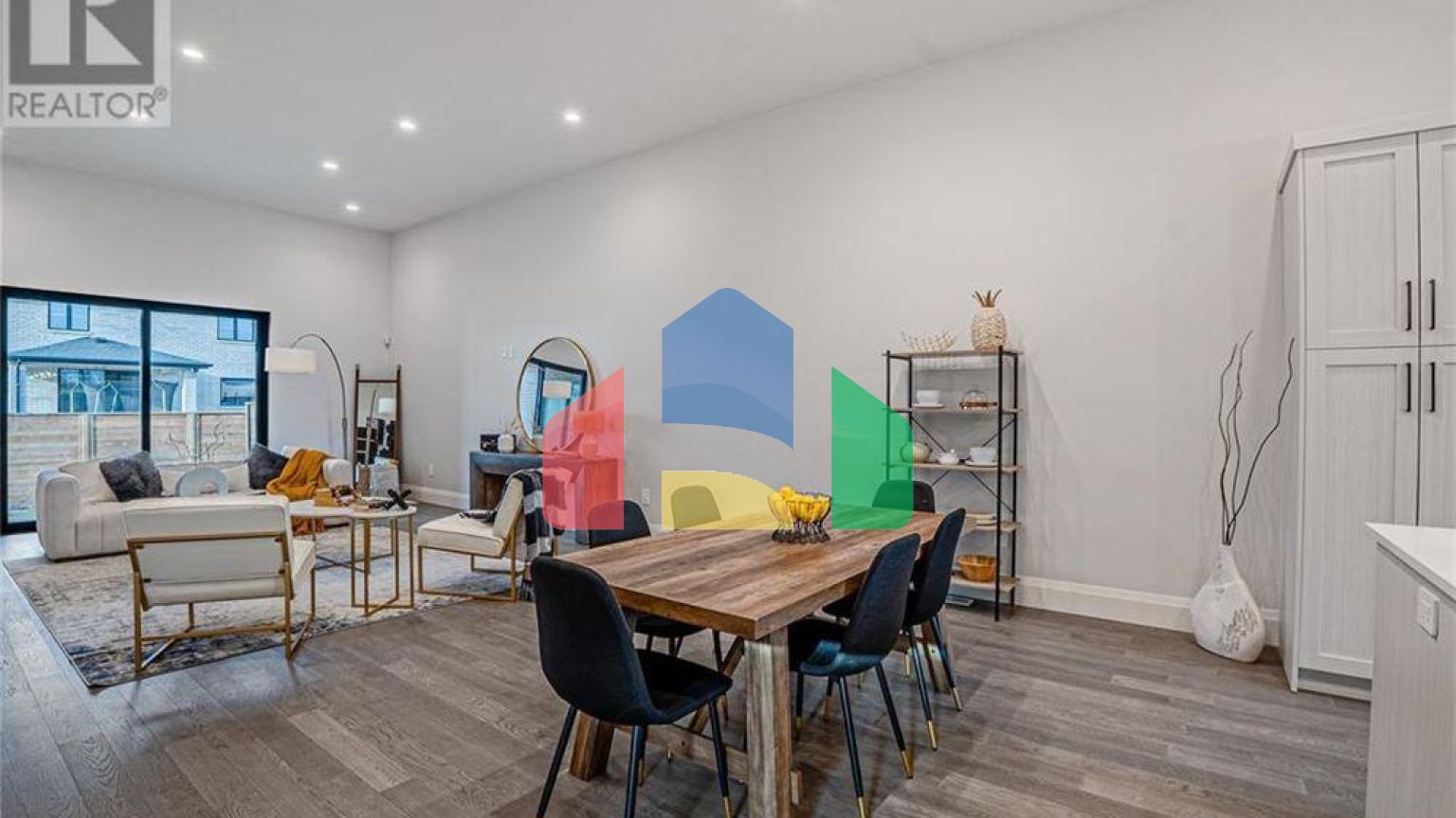 Residential - Single Family Home - Windsor, Canada - Canada