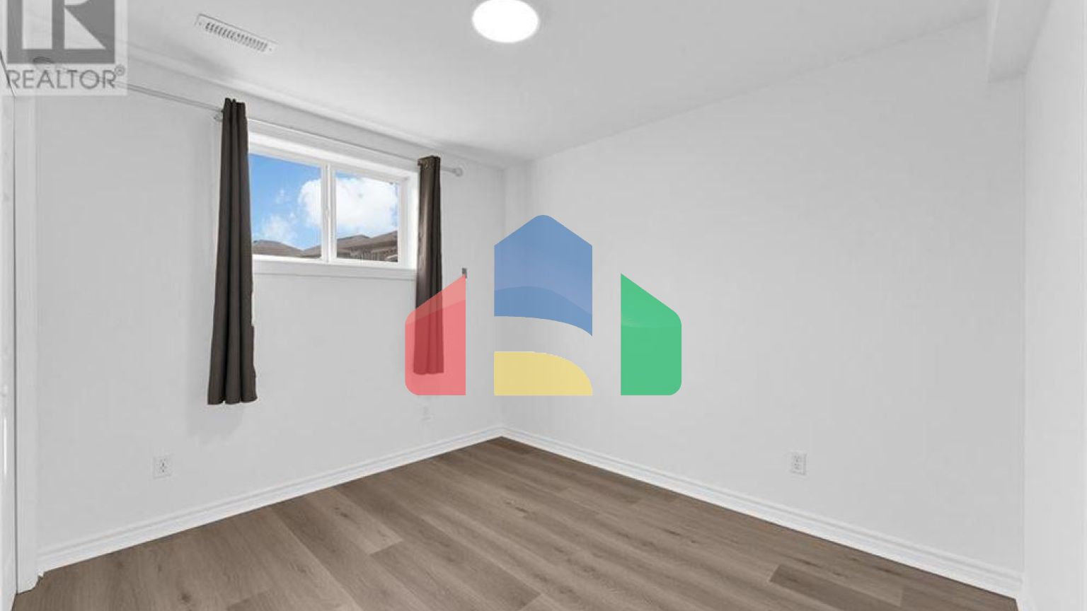 Residential - Single Family Home - Windsor, Canada - Canada