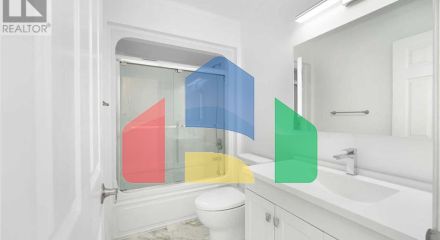 Residential - Single Family Home - Windsor, Canada - Canada