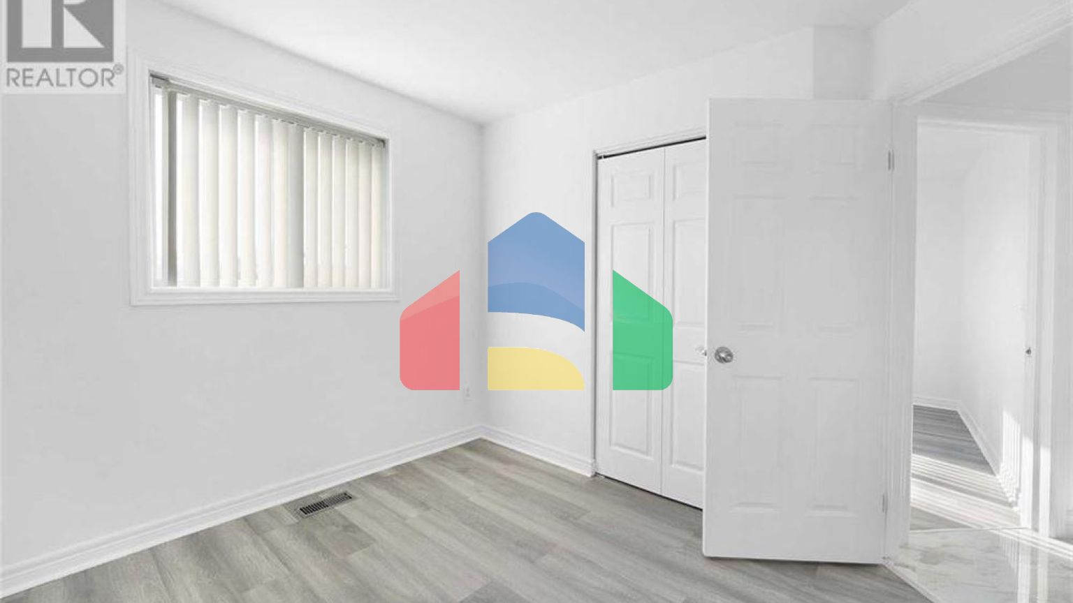 Residential - Single Family Home - Windsor, Canada - Canada