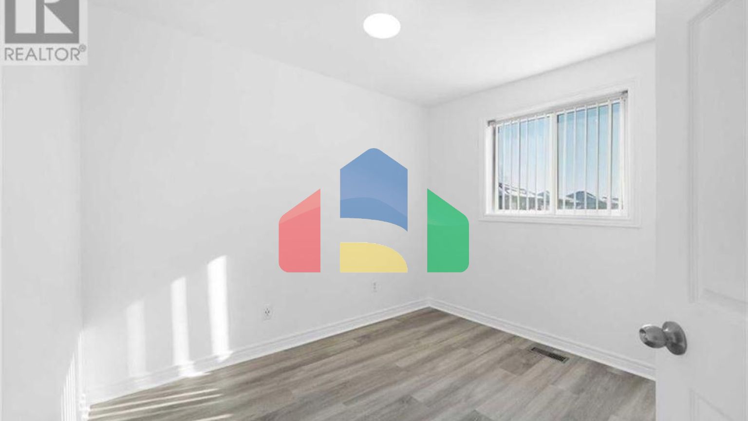 Residential - Single Family Home - Windsor, Canada - Canada