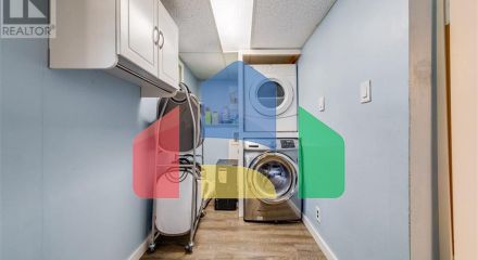 Residential - Single Family Home - Windsor, Canada - Canada