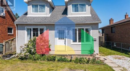 Residential - Single Family Home - Windsor, Canada - Canada