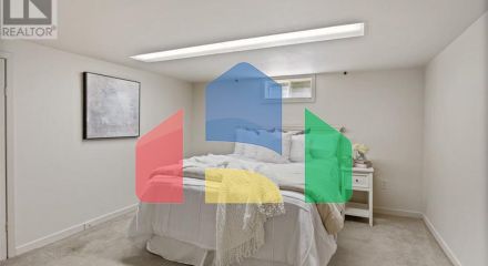 Residential - Single Family Home - Windsor, Canada - Canada