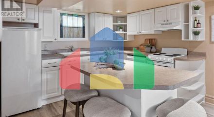 Residential - Single Family Home - Windsor, Canada - Canada