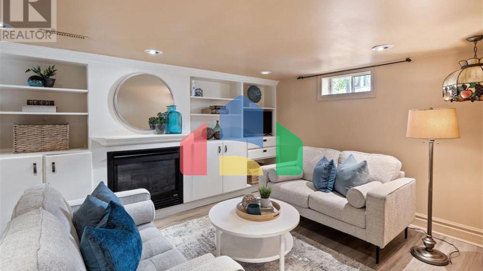 Residential - Single Family Home - Windsor, Canada - Canada