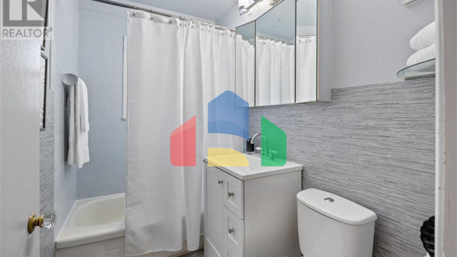 Residential - Single Family Home - Windsor, Canada - Canada