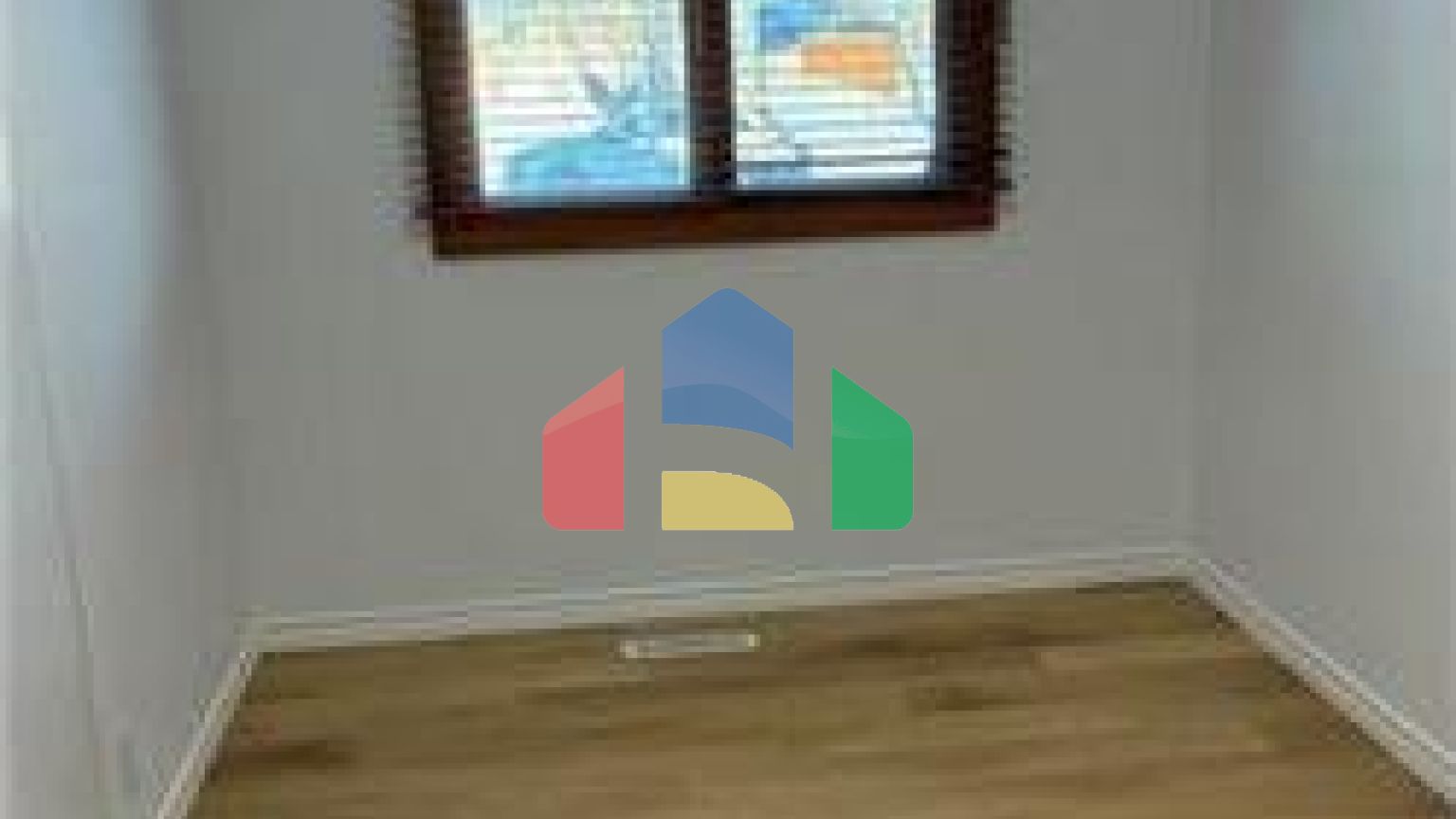 Residential - Single Family Home - Winnipeg, Canada - Canada