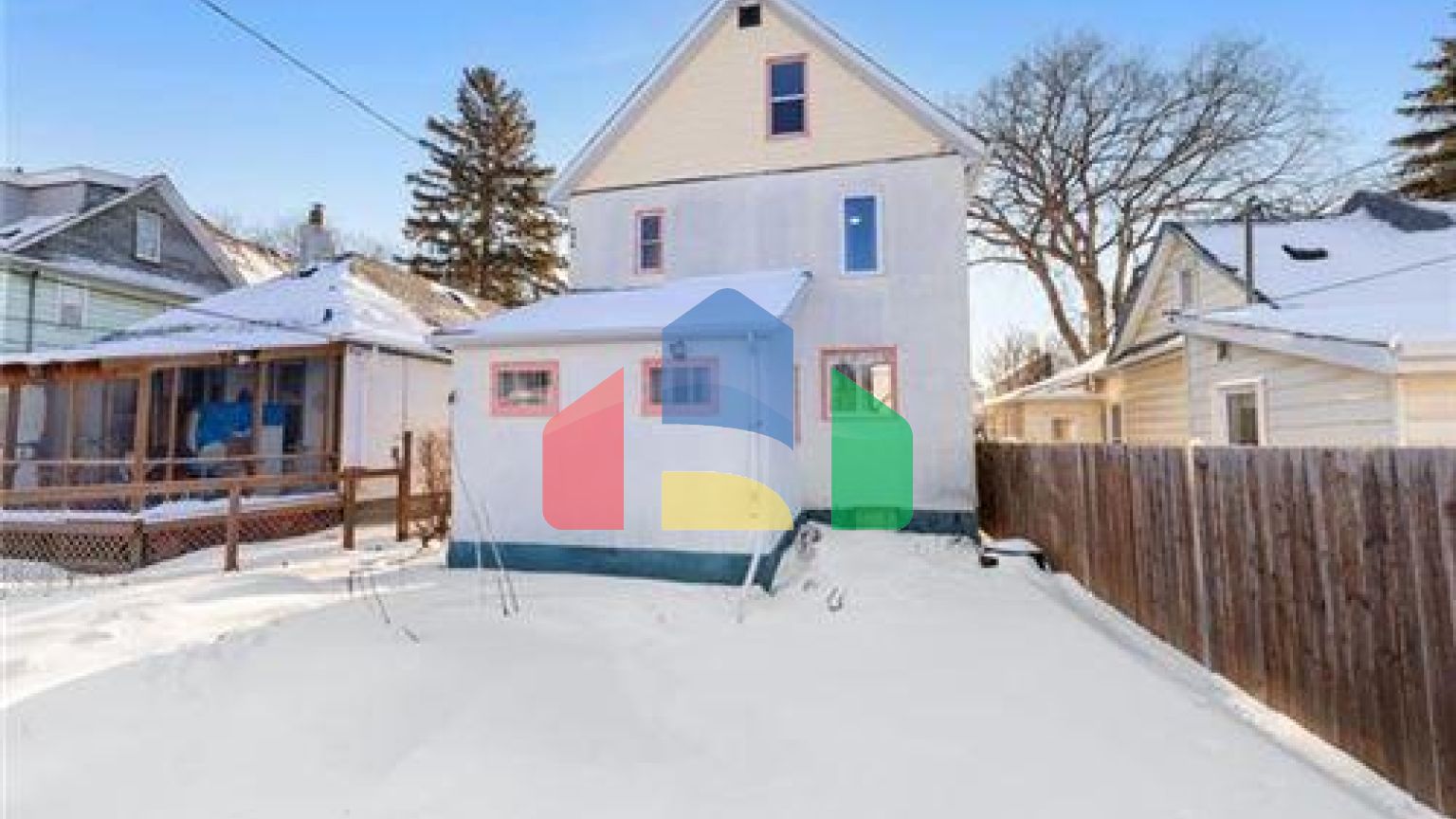 Residential - Single Family Home - Winnipeg, Canada - Canada