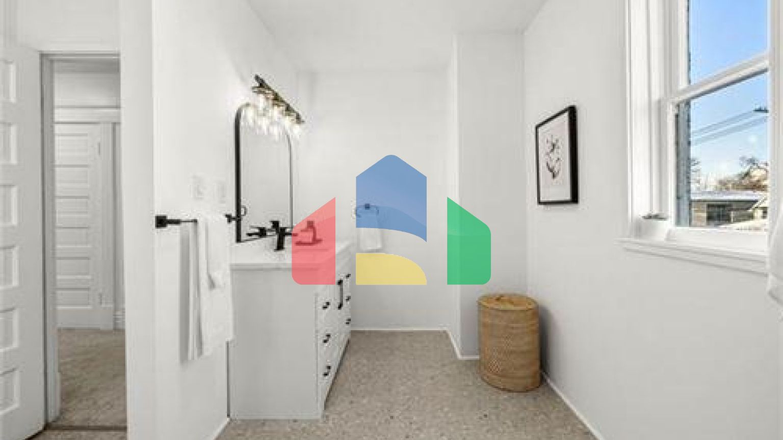 Residential - Single Family Home - Winnipeg, Canada - Canada