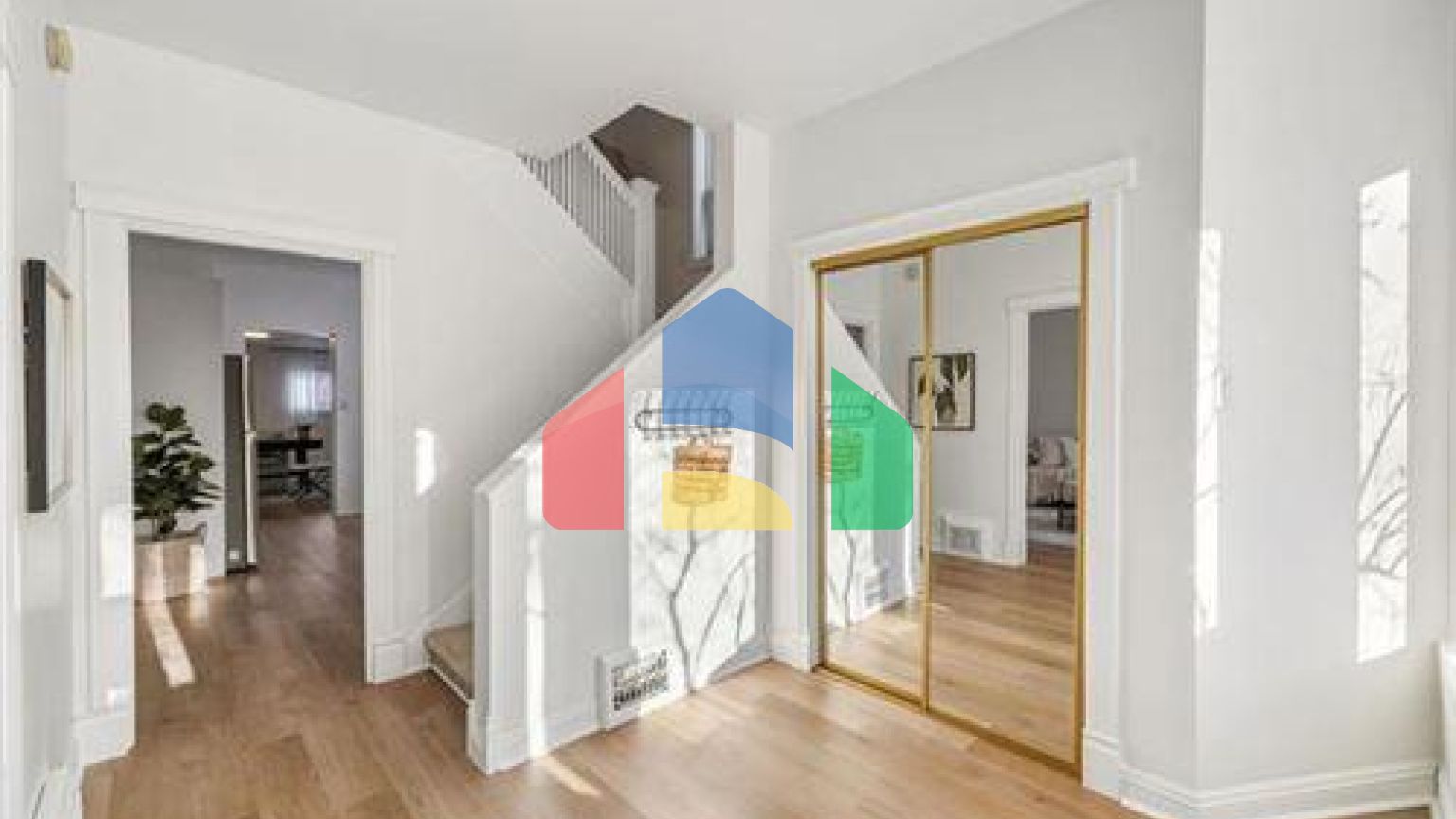 Residential - Single Family Home - Winnipeg, Canada - Canada