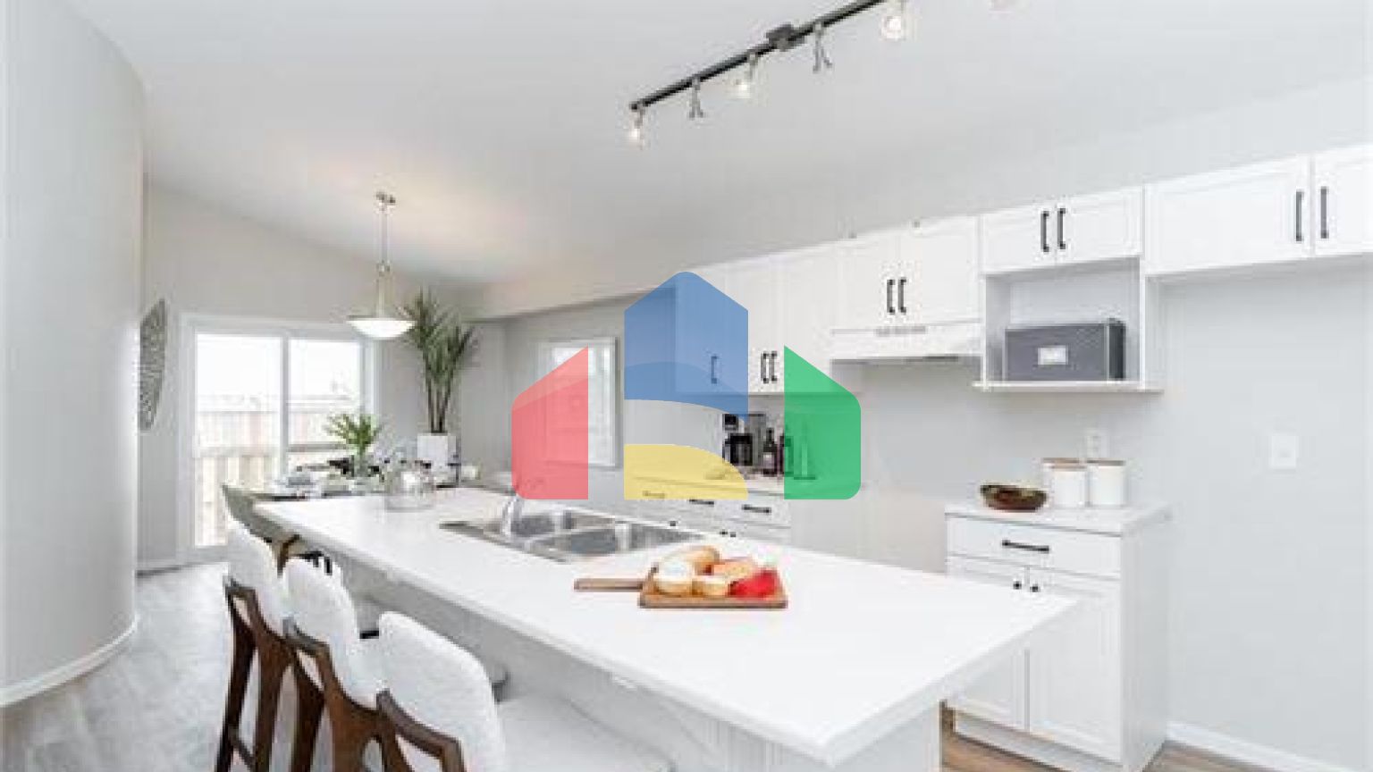 Residential - Single Family Home - Winnipeg, Canada - Canada