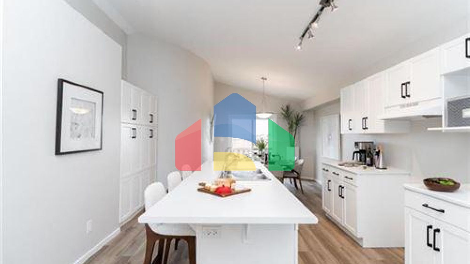 Residential - Single Family Home - Winnipeg, Canada - Canada