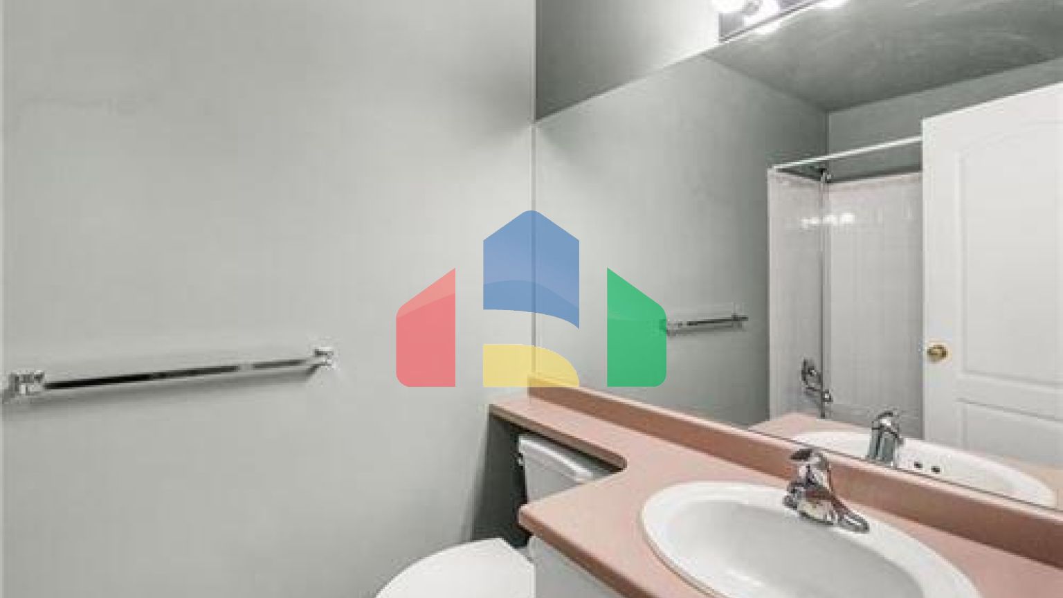 Residential - Single Family Home - Winnipeg, Canada - Canada