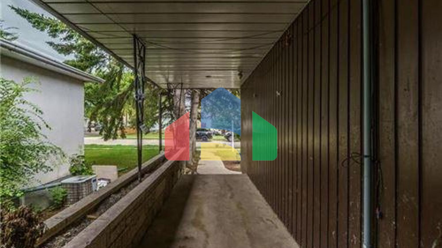 Residential - Single Family Home - Winnipeg, Canada - Canada