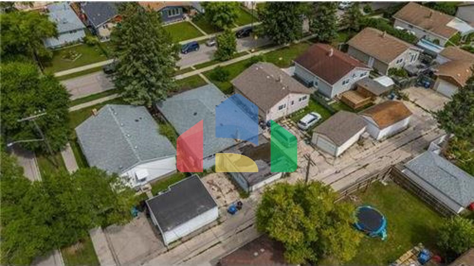 Residential - Single Family Home - Winnipeg, Canada - Canada