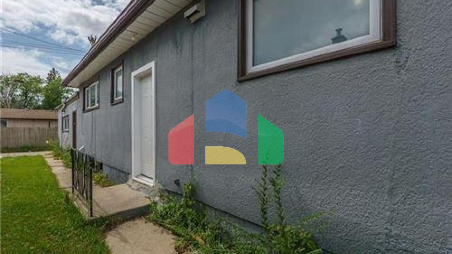 Residential - Single Family Home - Winnipeg, Canada - Canada