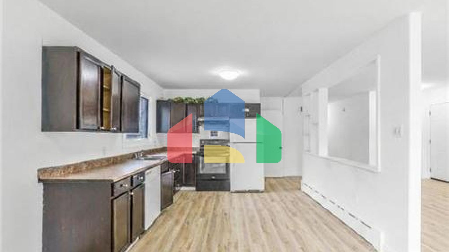 Residential - Single Family Home - Winnipeg, Canada - Canada