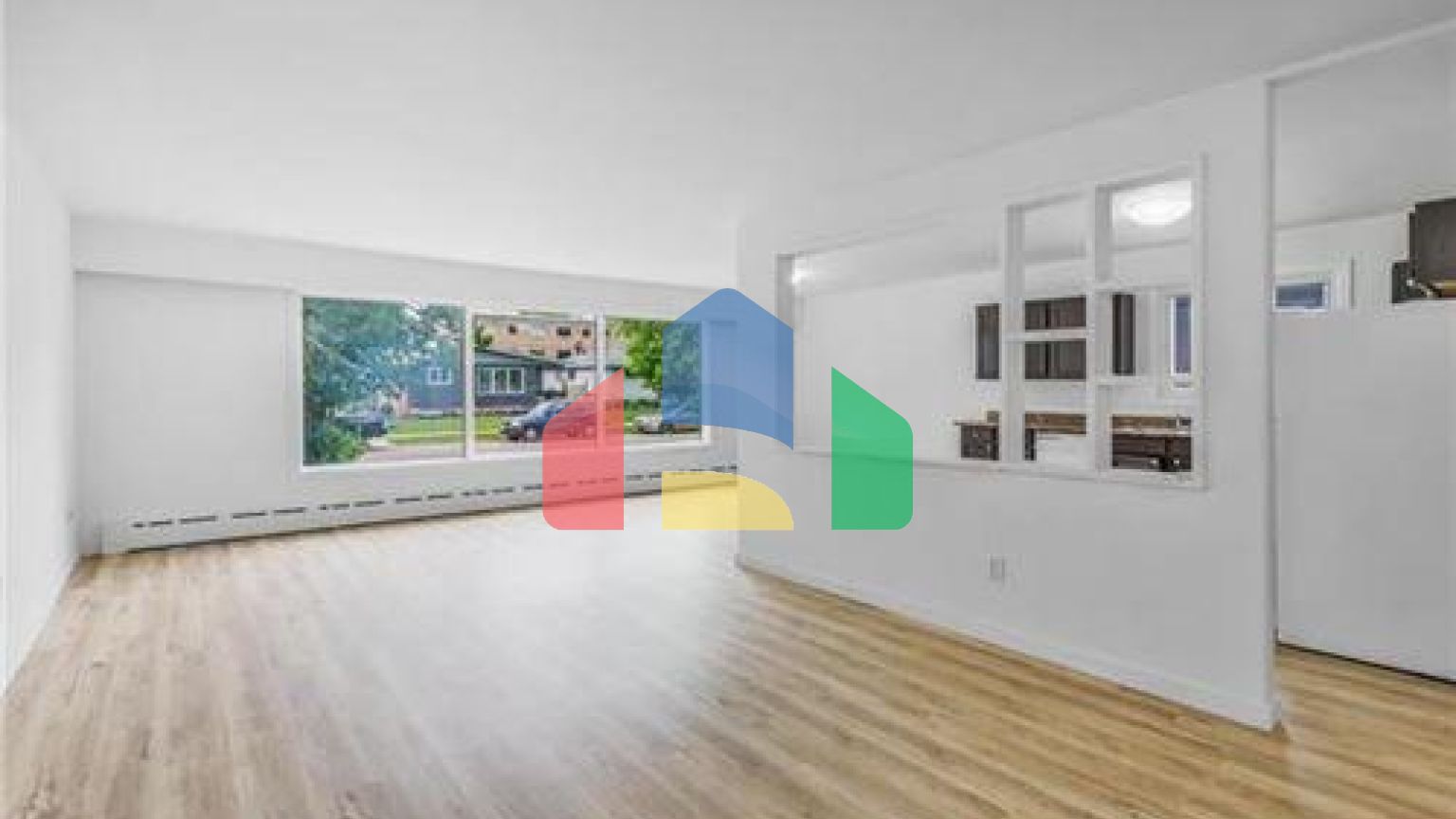 Residential - Single Family Home - Winnipeg, Canada - Canada