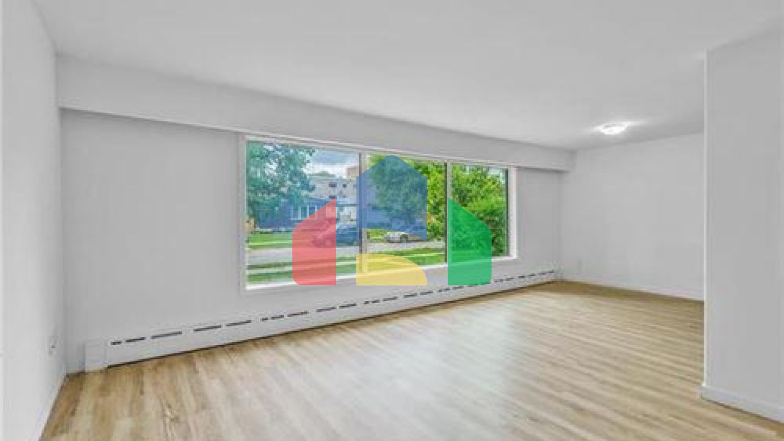 Residential - Single Family Home - Winnipeg, Canada - Canada