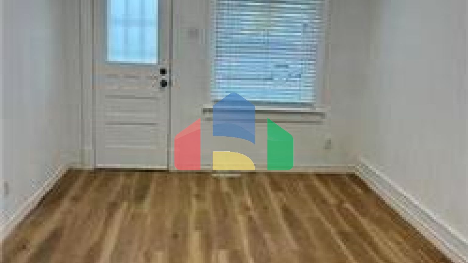 Residential - Single Family Home - Winnipeg, Canada - Canada