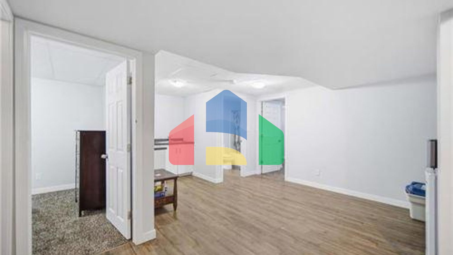 Residential - Single Family Home - Winnipeg, Canada - Canada