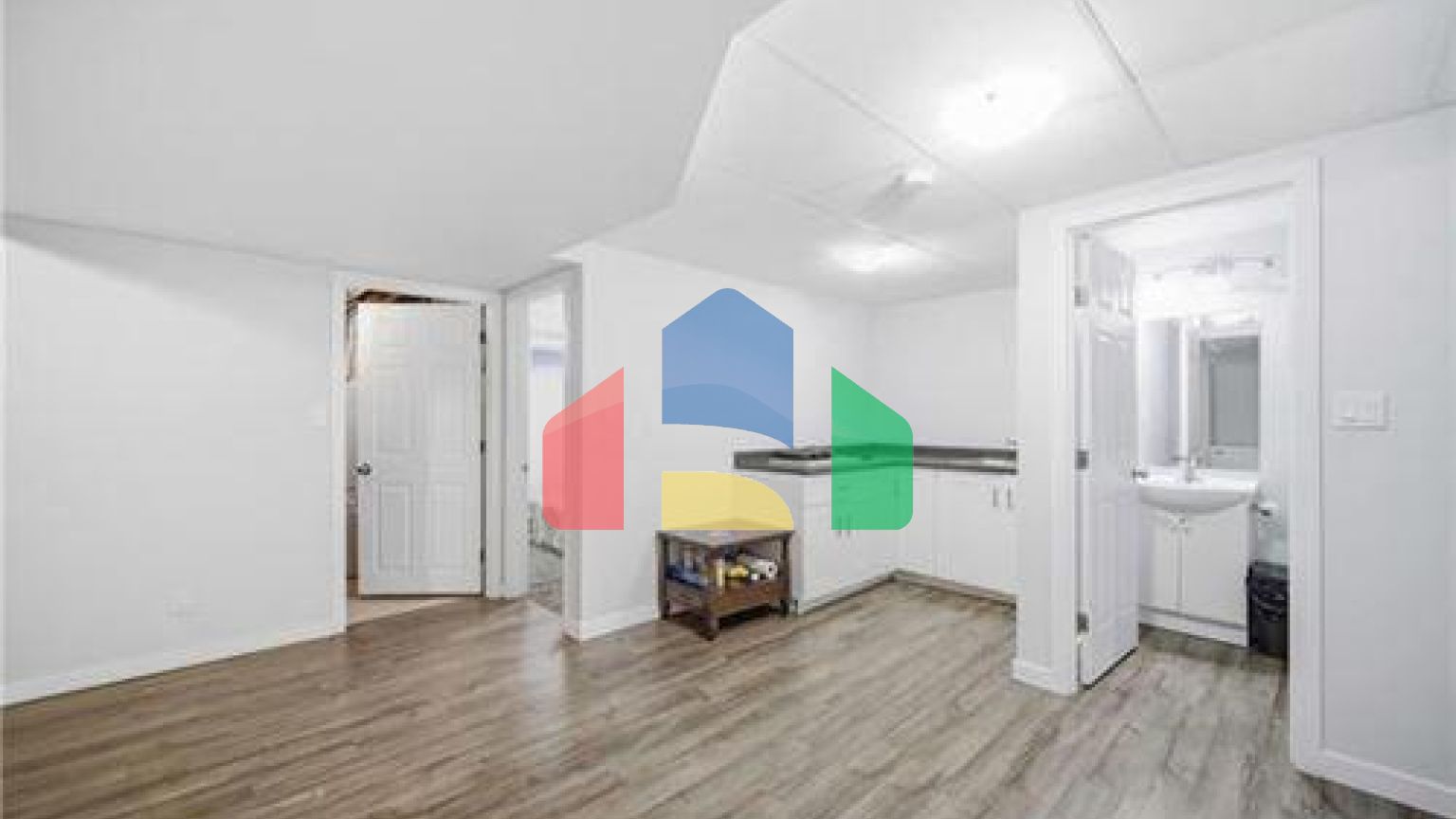 Residential - Single Family Home - Winnipeg, Canada - Canada