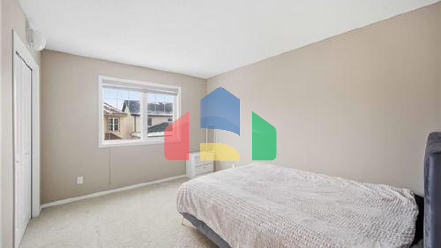 Residential - Single Family Home - Winnipeg, Canada - Canada