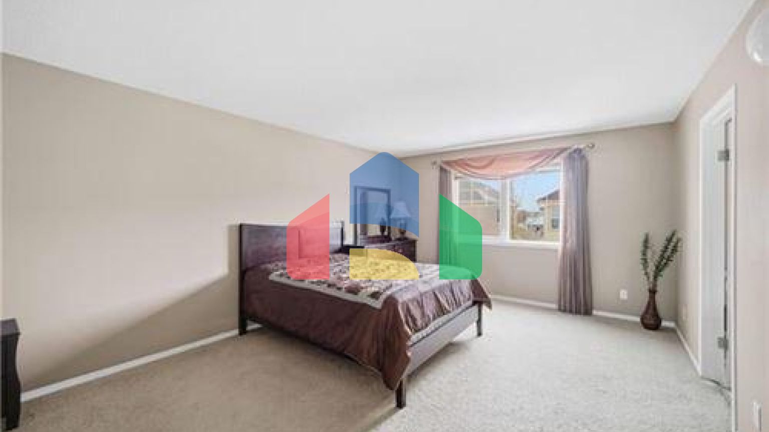 Residential - Single Family Home - Winnipeg, Canada - Canada